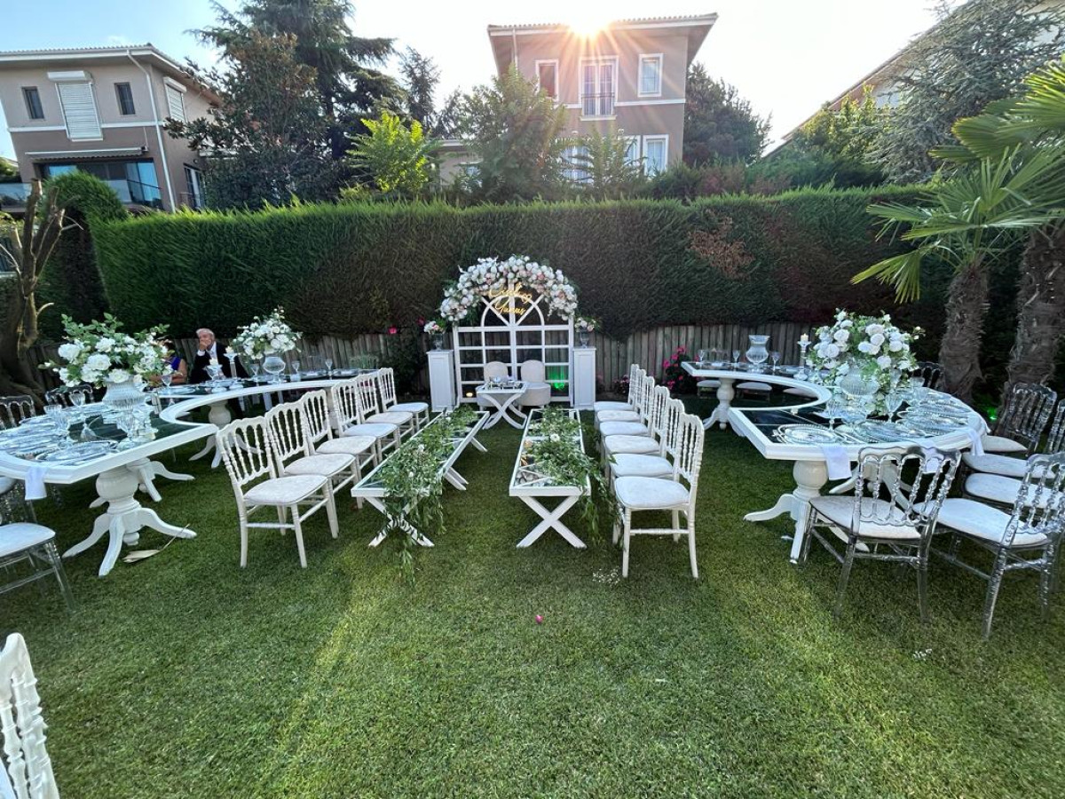 Bahçede Nişan Organizasyonu