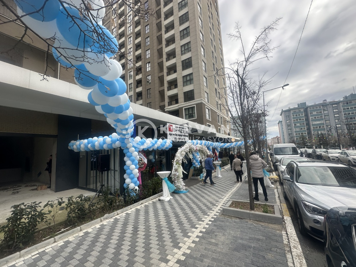 Açılış Organizasyonu Balon Süslemeleri