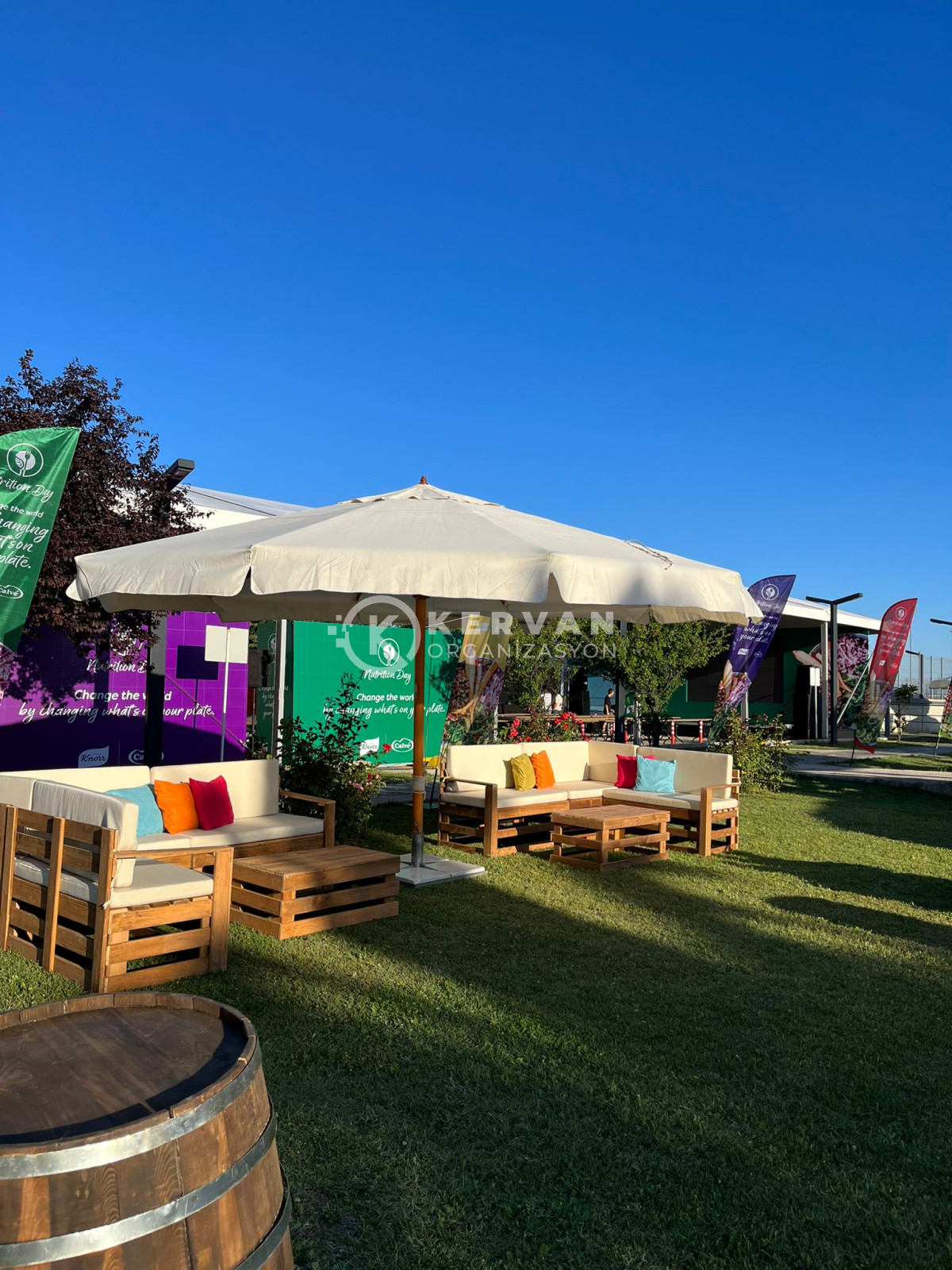 Dev Şemsiye Kiralama