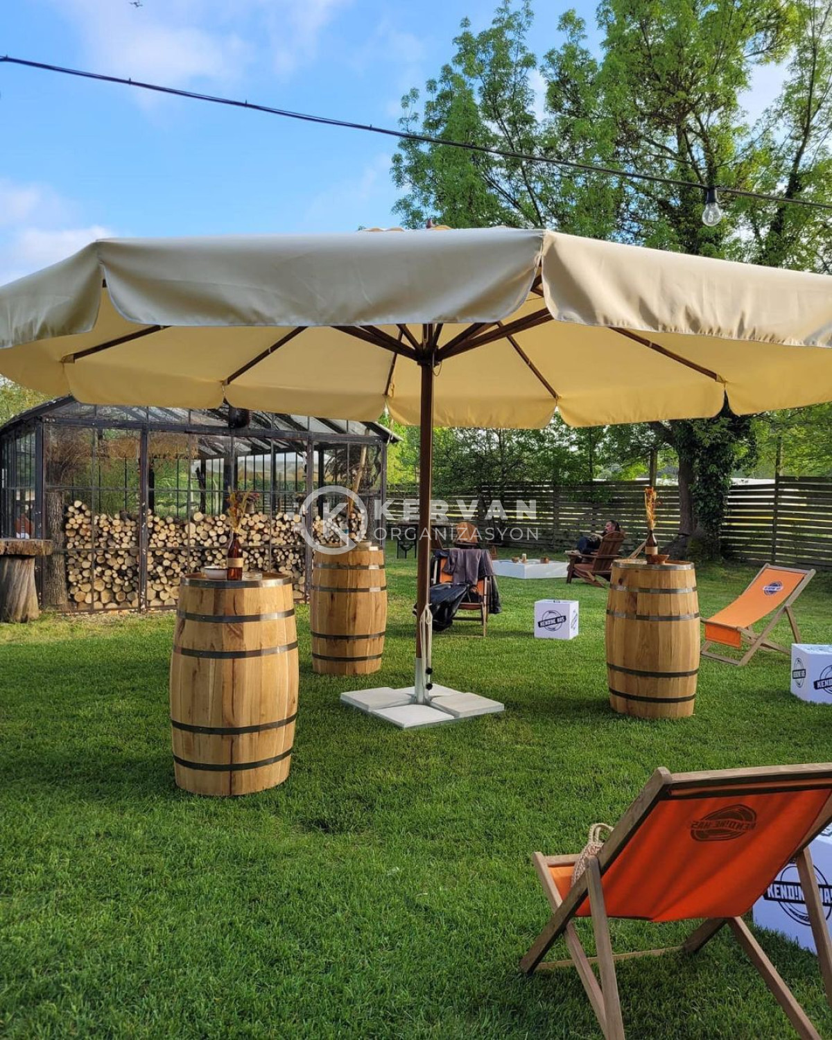 Dev Şemsiye Kiralama