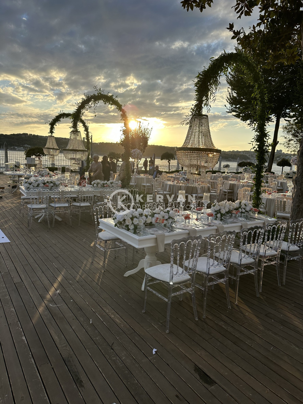 Düğün Organizasyonu Aile ve Protokol Masaları