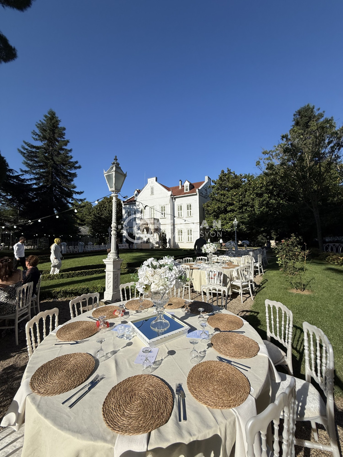 Kır düğünü organizasyonu konsepti