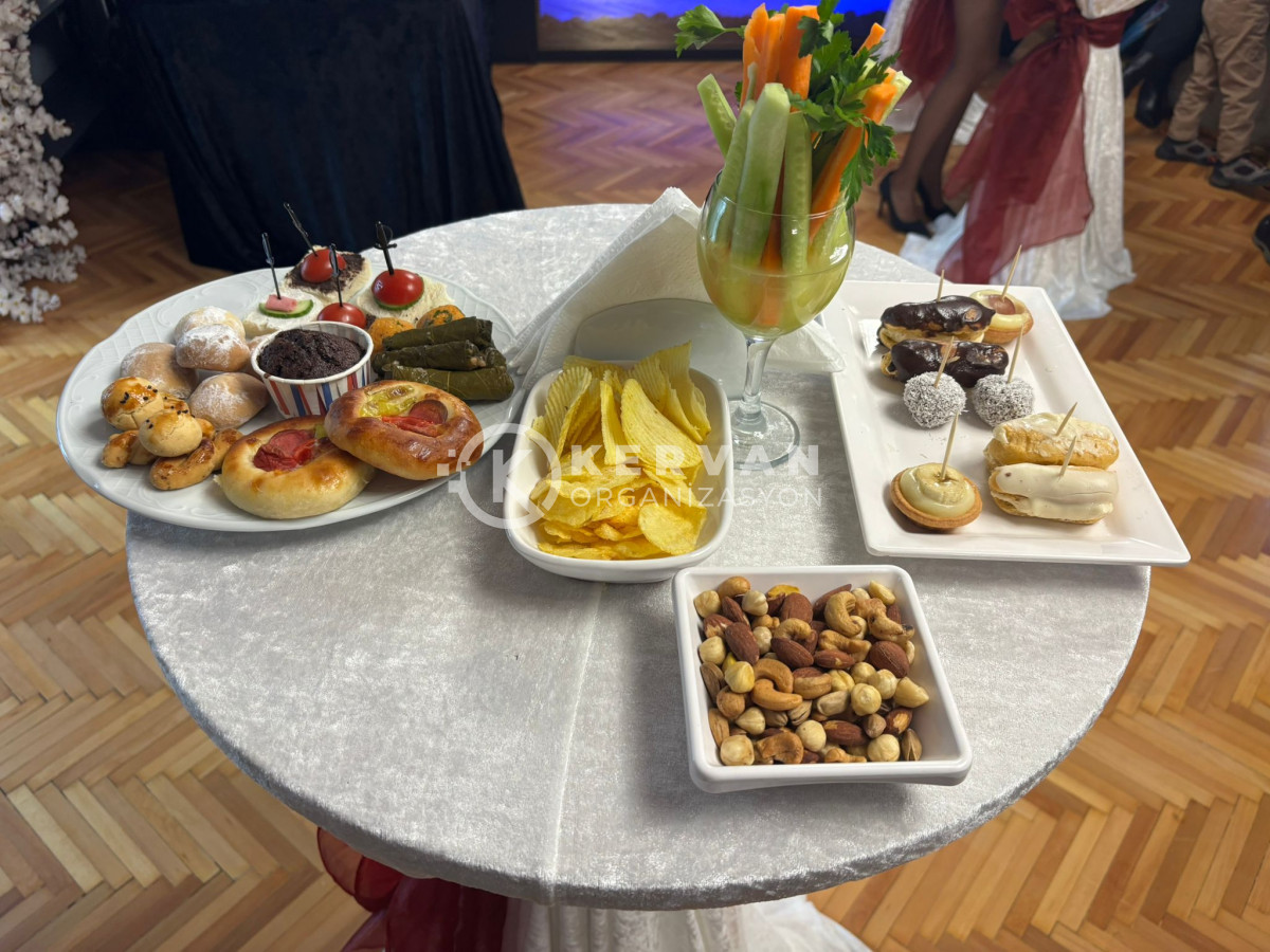 Kokteyl Catering Hizmeti