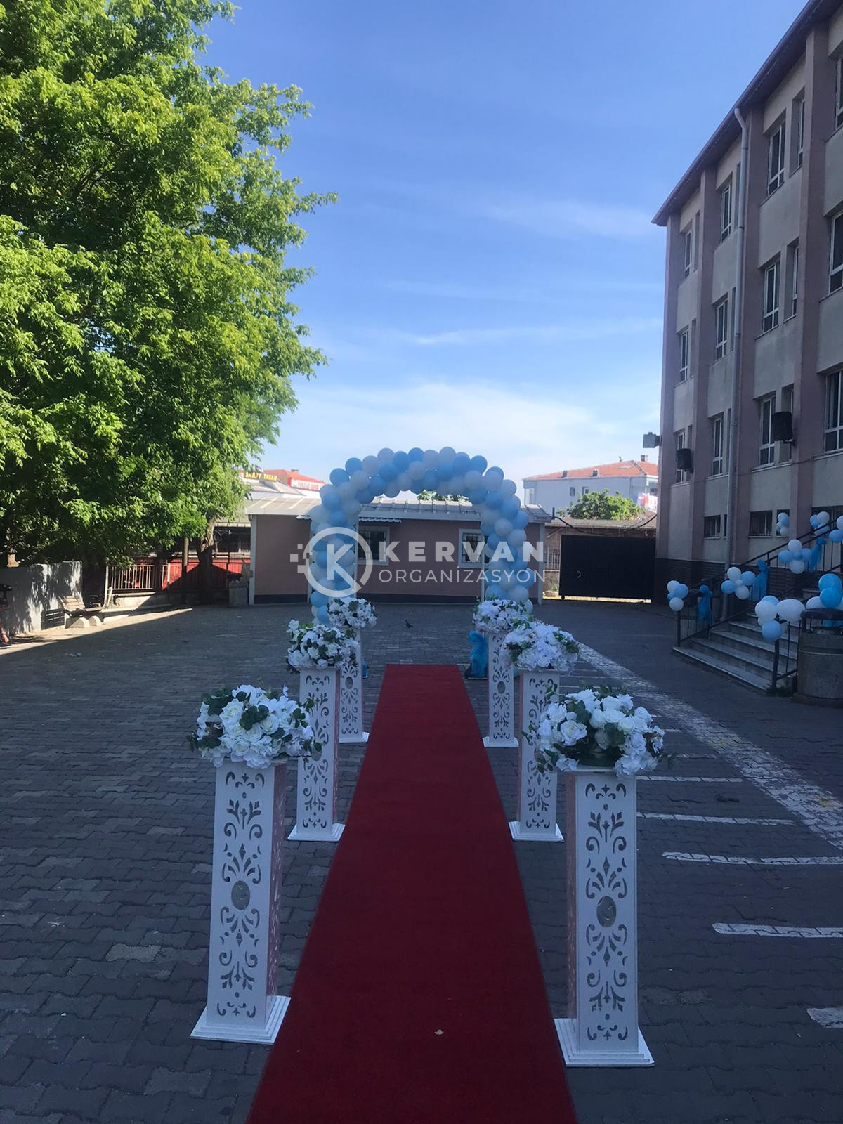 Mezuniyet Töreni Organizasyonu Balon ve Yol Süsleme