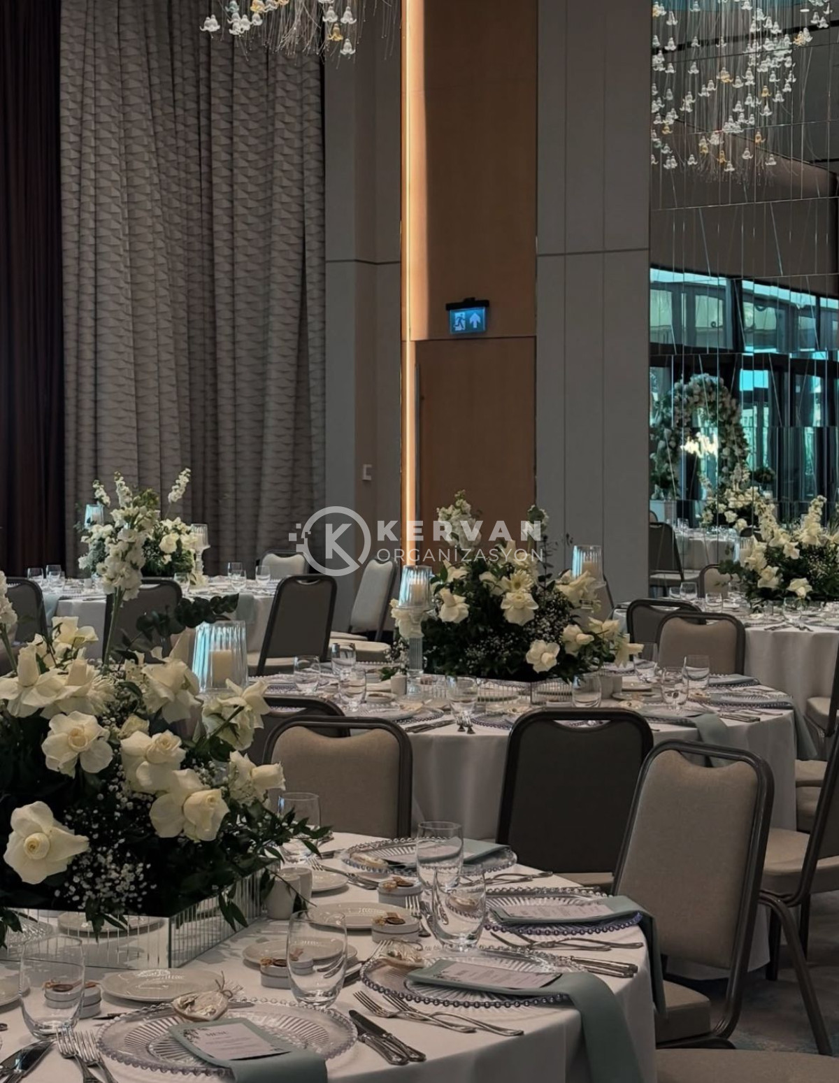 Nişan Organizasyonu İçin Masa Süsleme