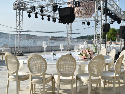 Düğün İçin Ses Işık Truss ve Sahne Sistemleri