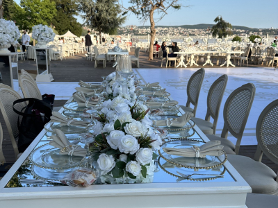 Düğün Organizasyonu Masa ve Masa Üstü Süslemeleri