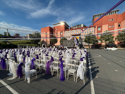 Mezuniyet Töreni Organizasyonu Sandalye Süsleme